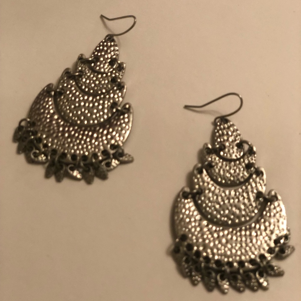 Silver dangle earrings - Picture 2 of 2